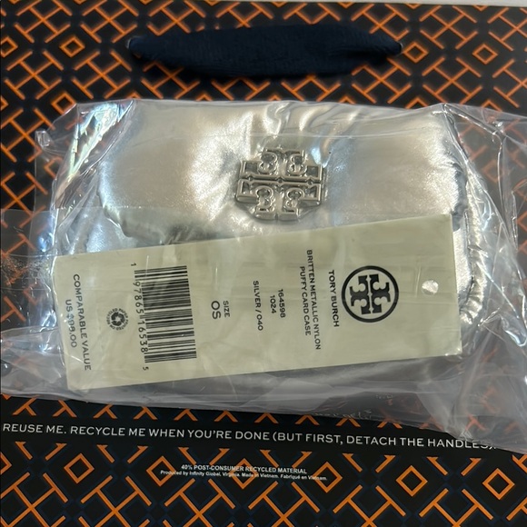 Tory Burch Other - Tory Burch Metallic Silver puffy card case new